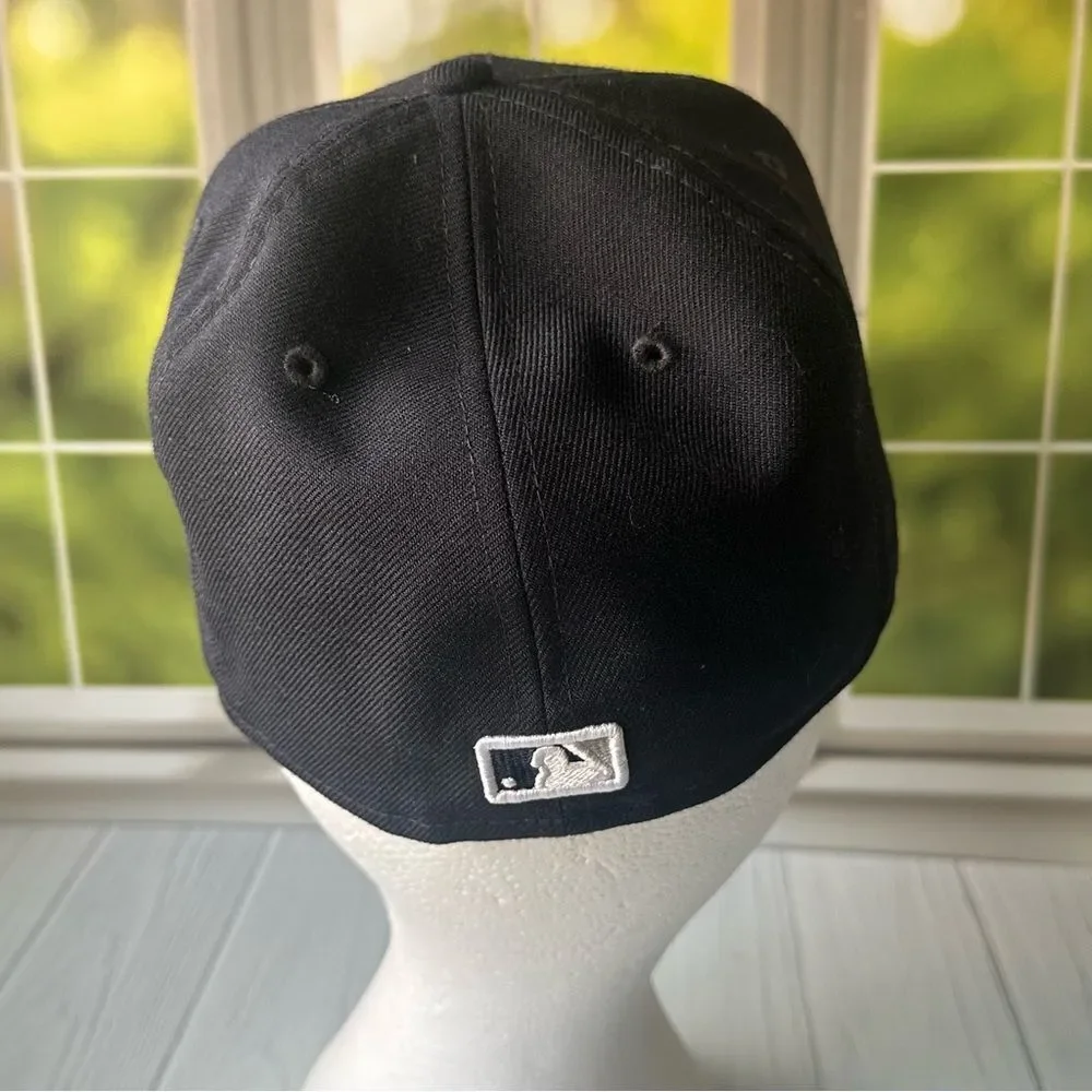 NY Yankees New Era 59FIFTY Fitted Black Cap Sz 7